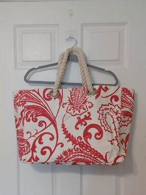Large Canvas Beach Tote Bag in Red and White with Rope Handles.